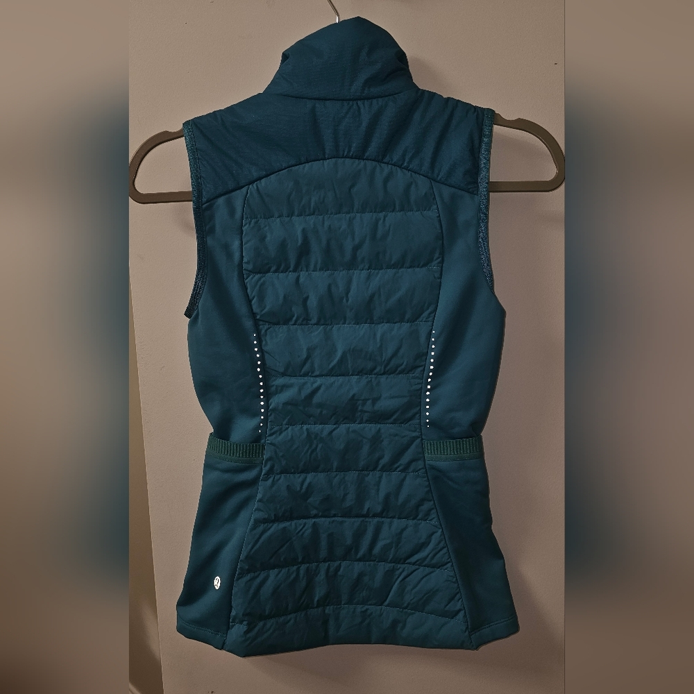 Lululemon Athletica Down For It All Women's Teal Puffer Vest - Picture 2 of 4
